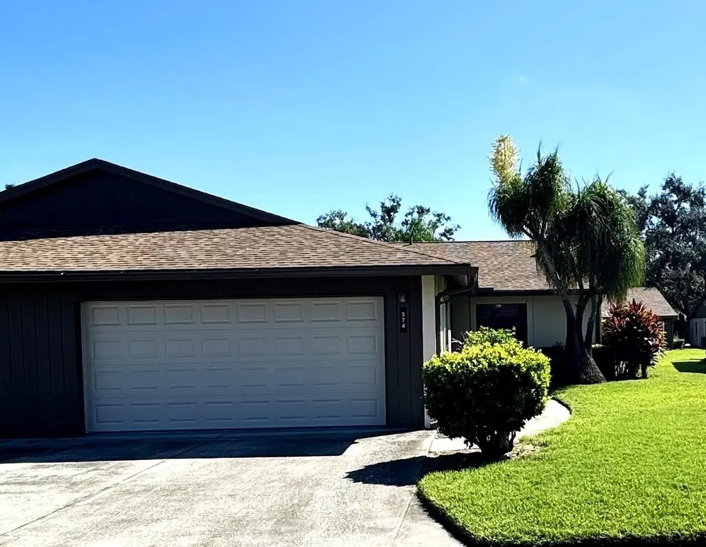374 Oak Hill Drive Sarasota FL 34232