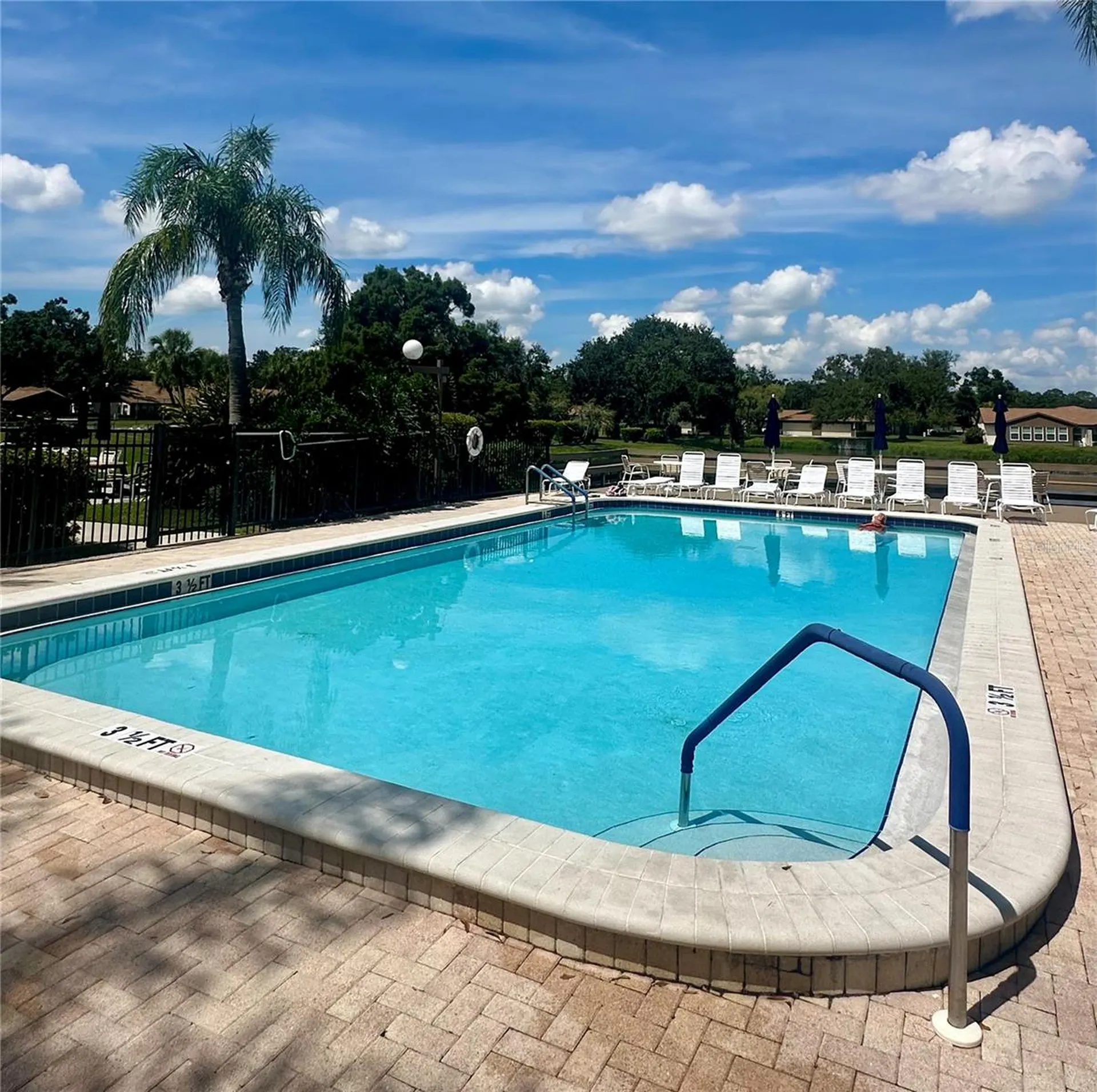 374 Oak Hill Drive Sarasota FL 34232