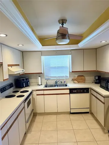 374 Oak Hill Drive Sarasota FL 34232