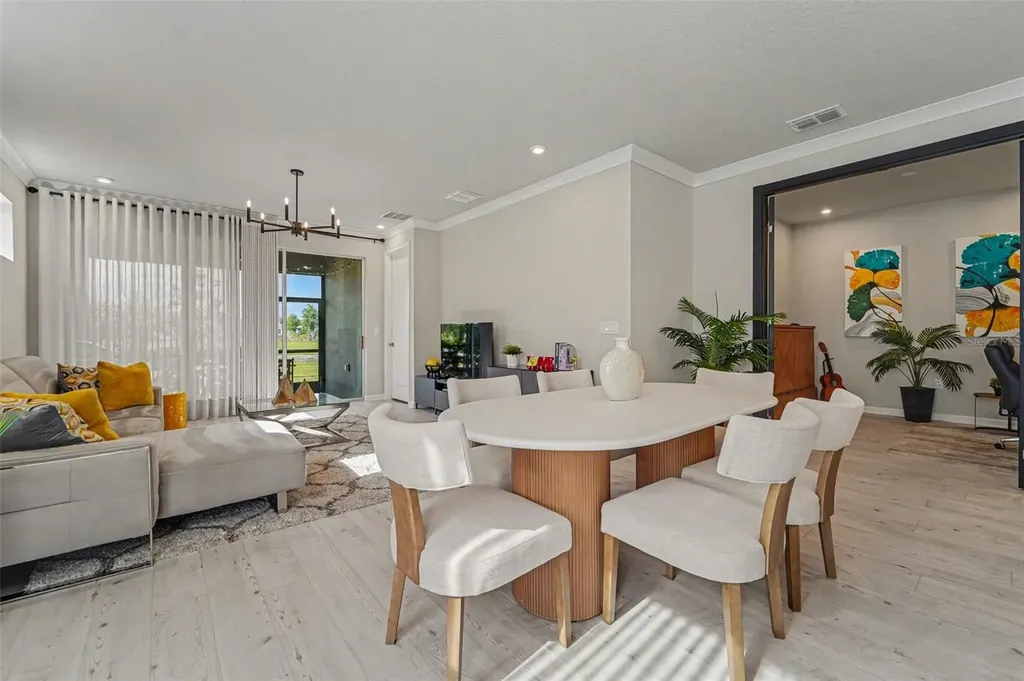 5975 Timberdale Avenue Wesley Chapel FL 33545