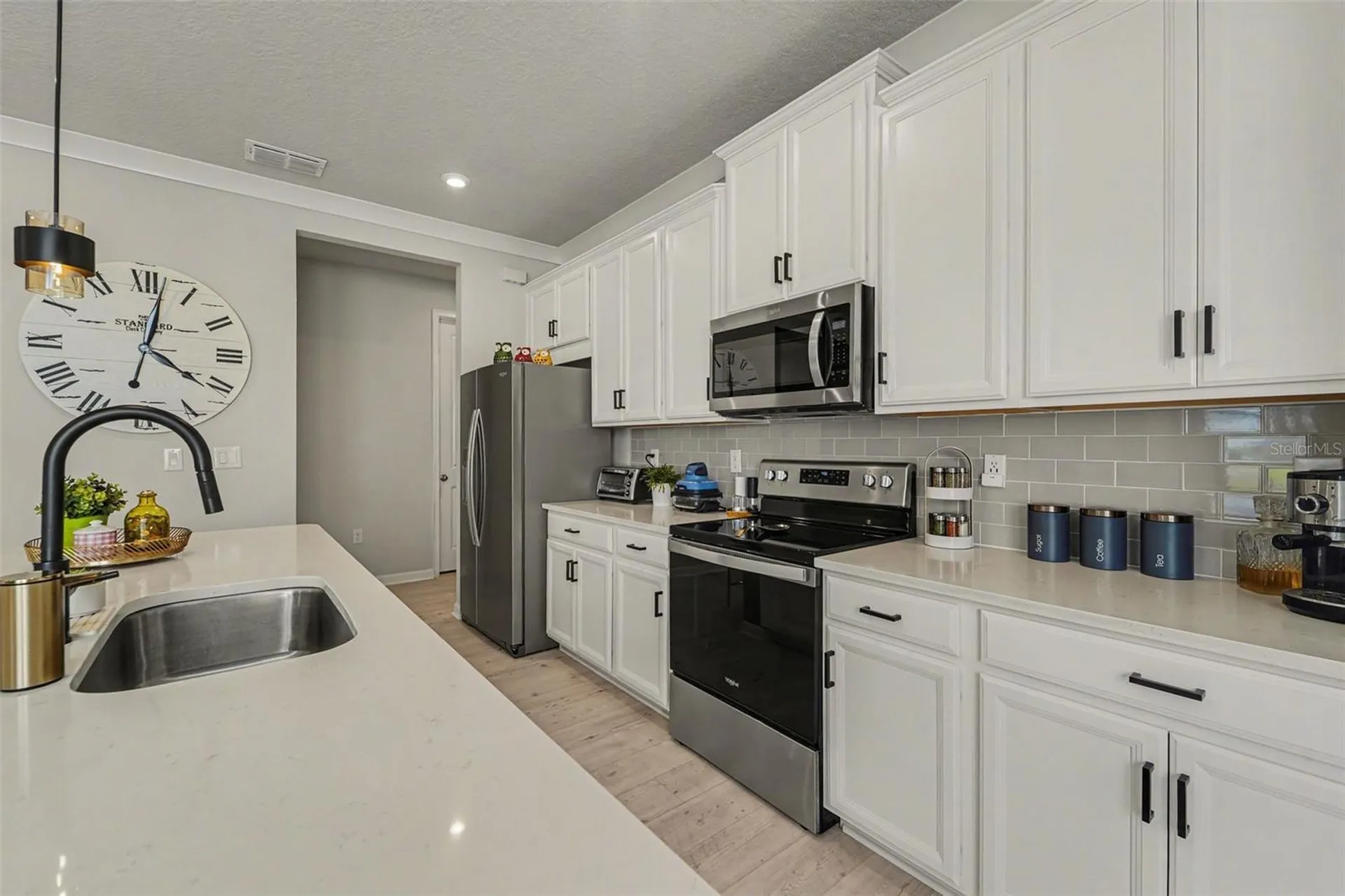 5975 Timberdale Avenue Wesley Chapel FL 33545