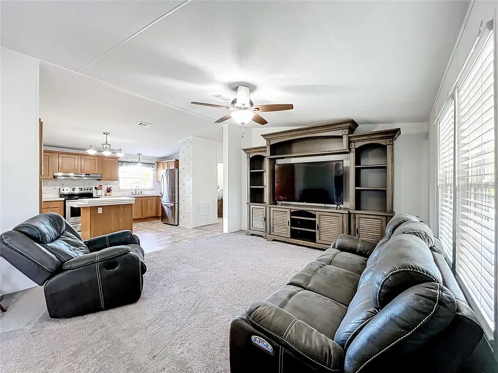9040 Mercury Drive St Cloud FL 34773