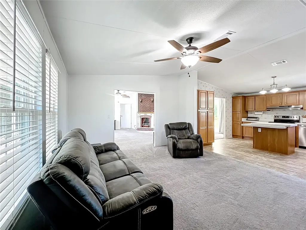 9040 Mercury Drive St Cloud FL 34773