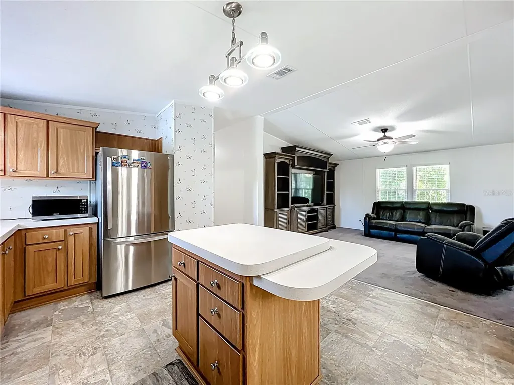 9040 Mercury Drive St Cloud FL 34773