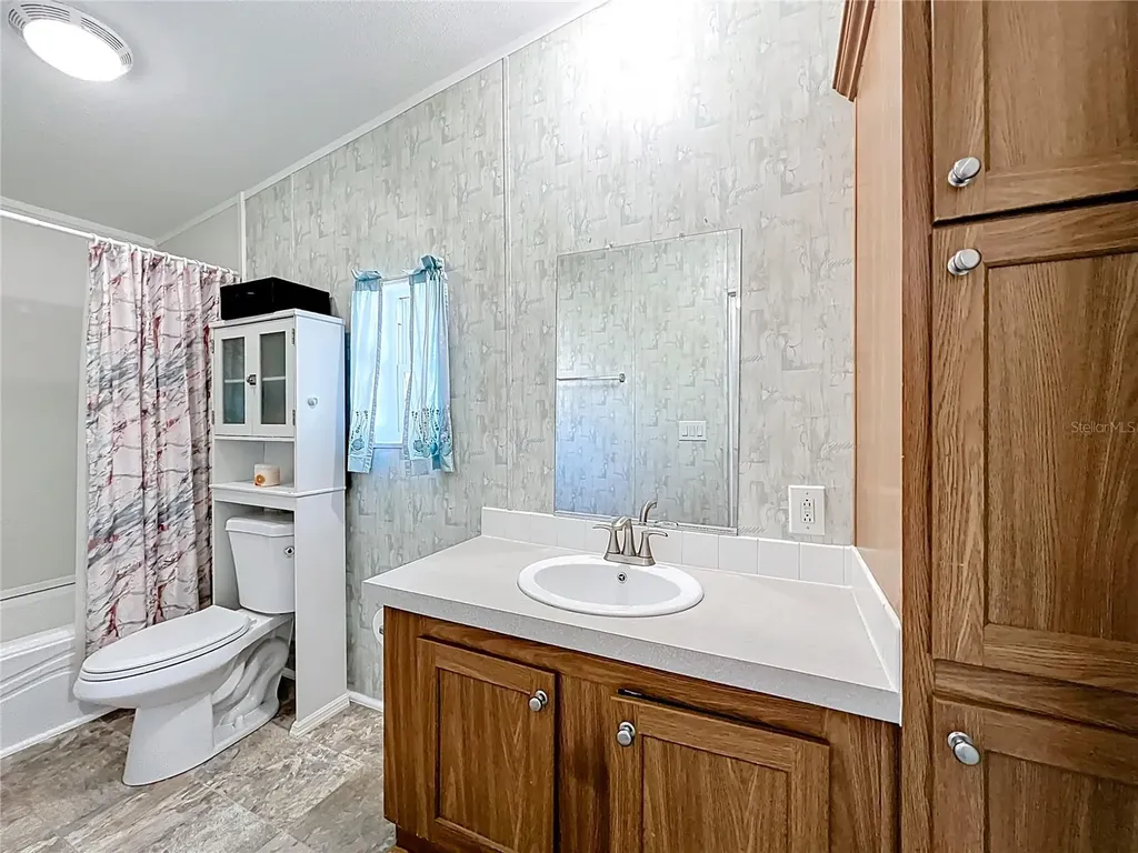 9040 Mercury Drive St Cloud FL 34773