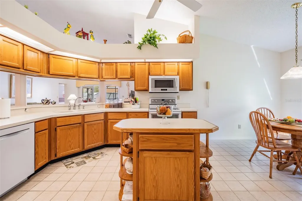 9008 Quail Creek Drive Tampa FL 33647