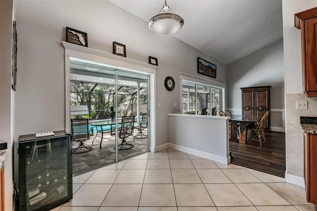 2542 Mason Oaks Drive Valrico FL 33596