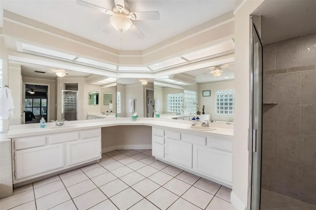 2542 Mason Oaks Drive Valrico FL 33596
