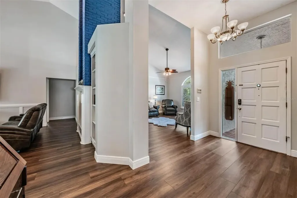 2542 Mason Oaks Drive Valrico FL 33596