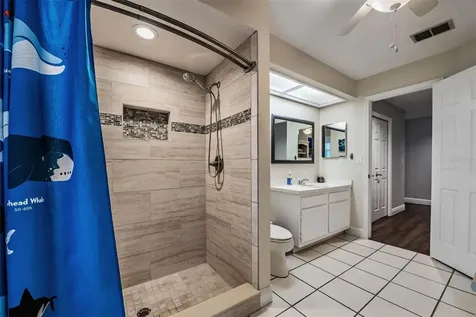 2542 Mason Oaks Drive Valrico FL 33596