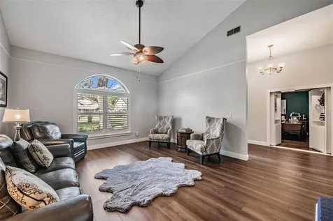 2542 Mason Oaks Drive Valrico FL 33596