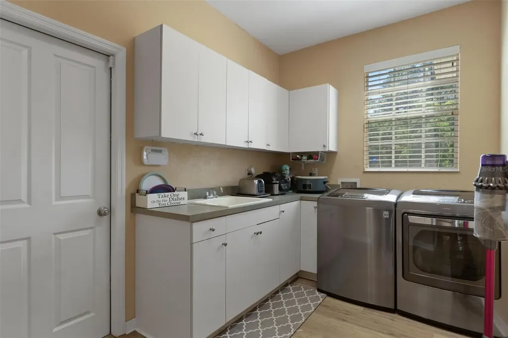102 Whitewood Street Homosassa FL 34446