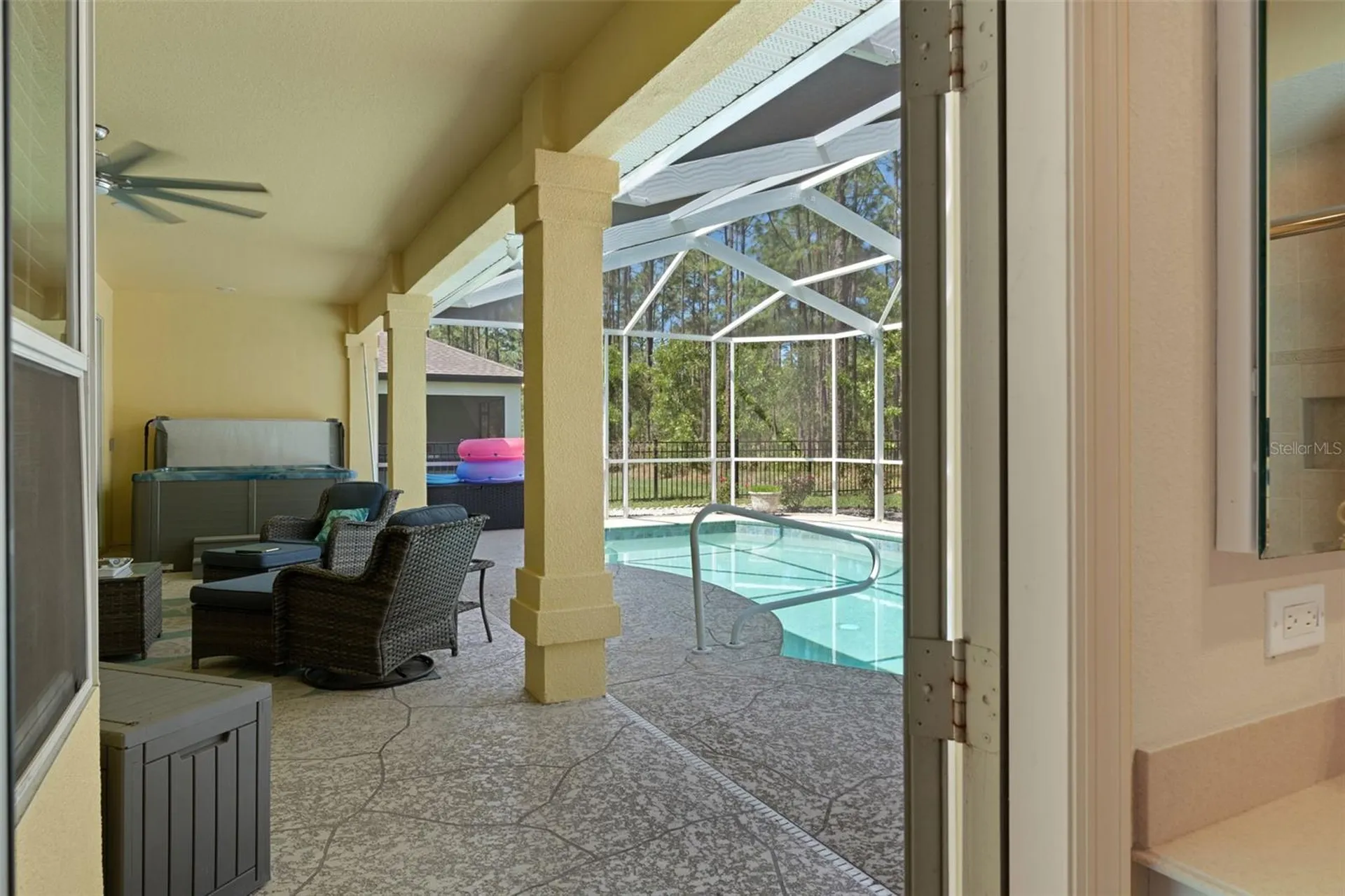 102 Whitewood Street Homosassa FL 34446