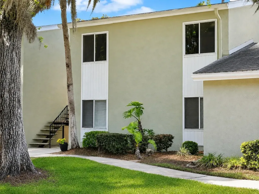 637 Silver Pass Ocala FL 34472