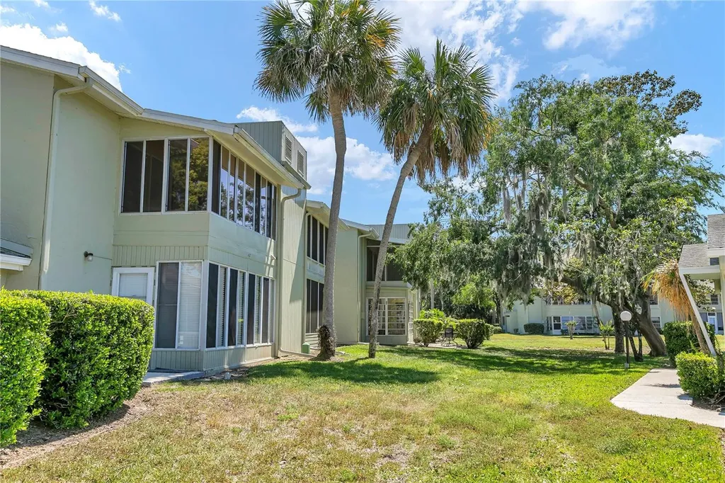637 Silver Pass Ocala FL 34472