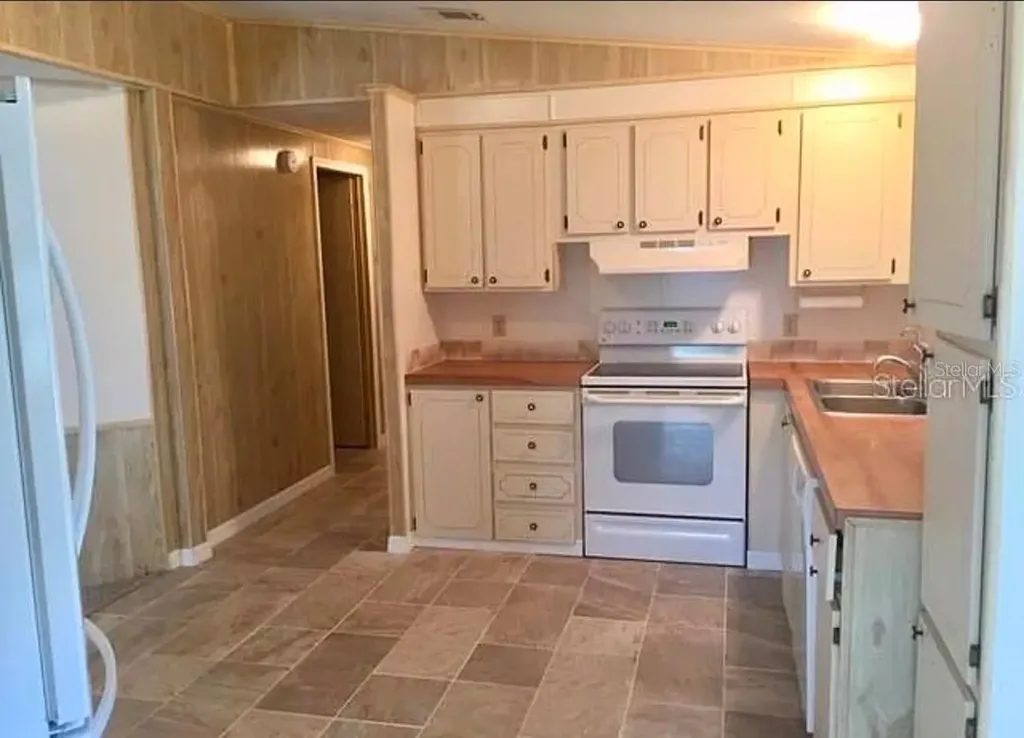 2738 Cranmoor Drive Kissimmee FL 34758
