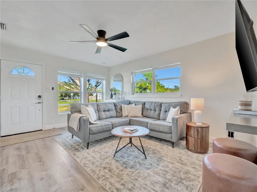 4002 W Oklahoma Avenue Tampa FL 33616