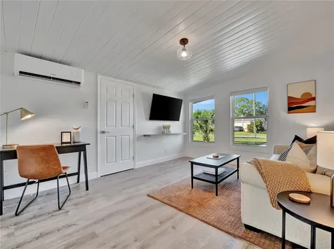 4002 W Oklahoma Avenue Tampa FL 33616