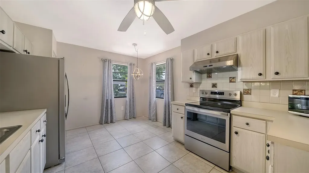 5056 Barrington Circle Sarasota FL 34234