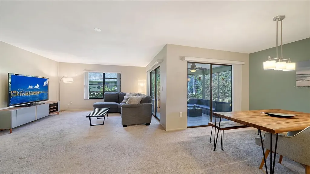 5056 Barrington Circle Sarasota FL 34234