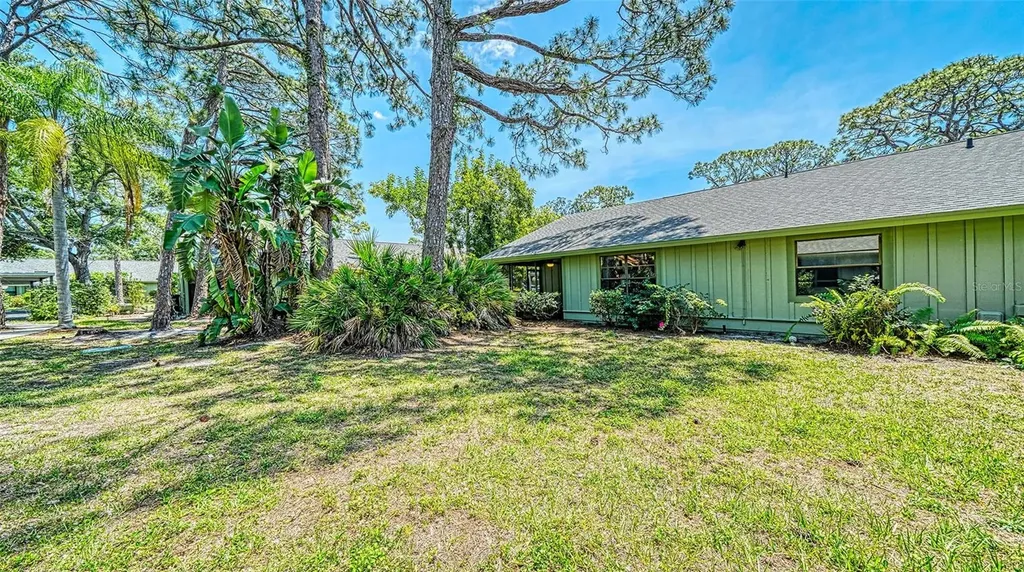 5056 Barrington Circle Sarasota FL 34234