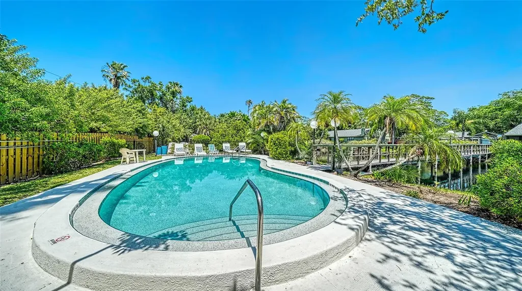 5056 Barrington Circle Sarasota FL 34234