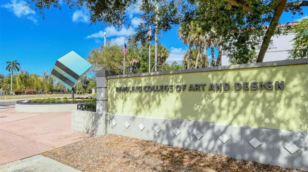 5056 Barrington Circle Sarasota FL 34234
