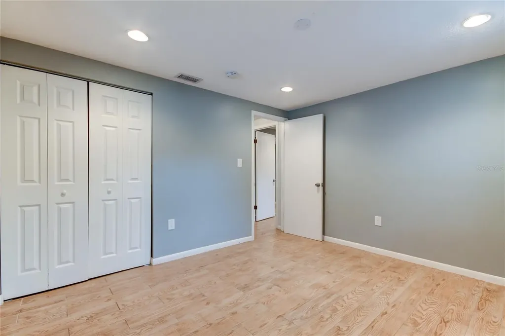 2925 W Tyson Avenue Tampa FL 33611