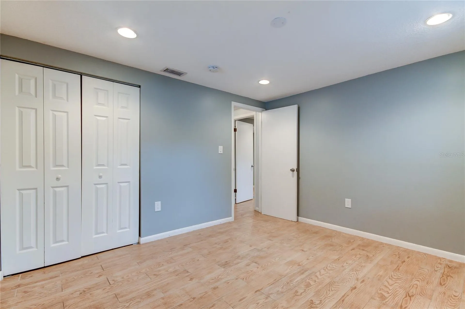2925 W Tyson Avenue Tampa FL 33611