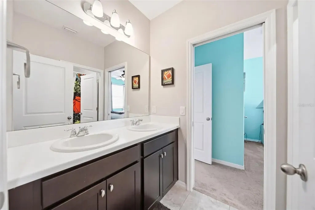 947 Maypole Drive Apopka FL 32703