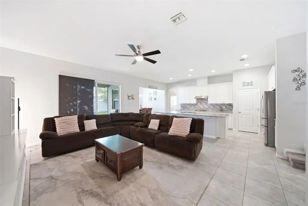 947 Maypole Drive Apopka FL 32703