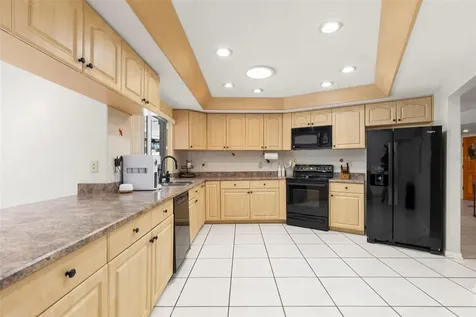 8976 Lake Drive New Port Richey FL 34654