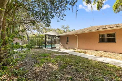 8976 Lake Drive New Port Richey FL 34654
