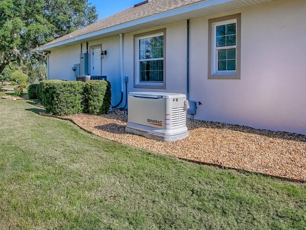 5517 Meadow Hill Loop Lady Lake FL 32159