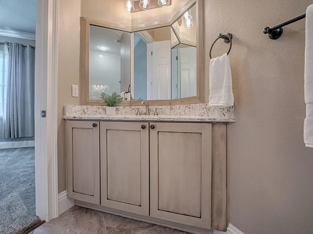 5517 Meadow Hill Loop Lady Lake FL 32159