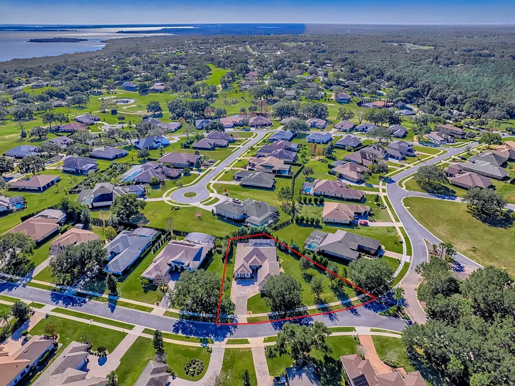 5517 Meadow Hill Loop Lady Lake FL 32159