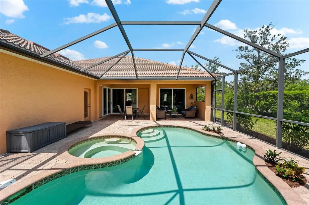 19640 Cobblestone Circle Venice FL 34292
