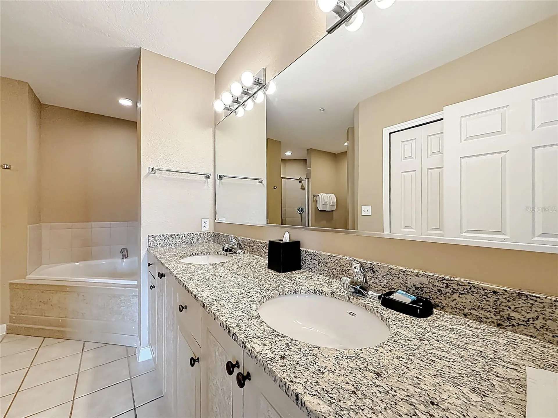 8827 Worldquest Boulevard Orlando FL 32821