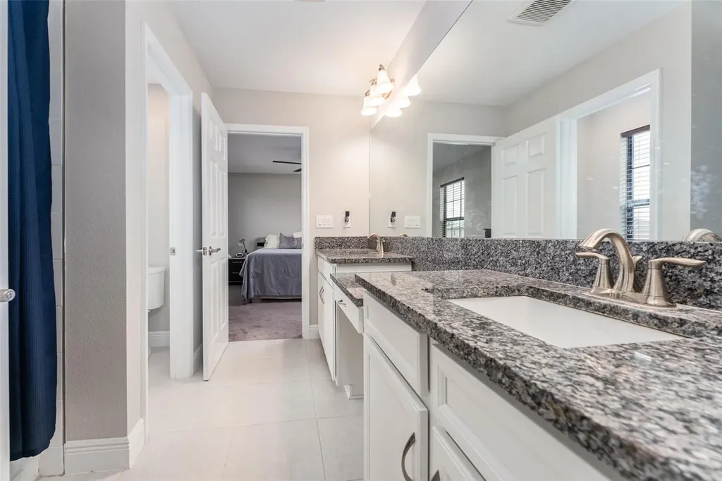 14403 Woodland Spur Drive Lithia FL 33547