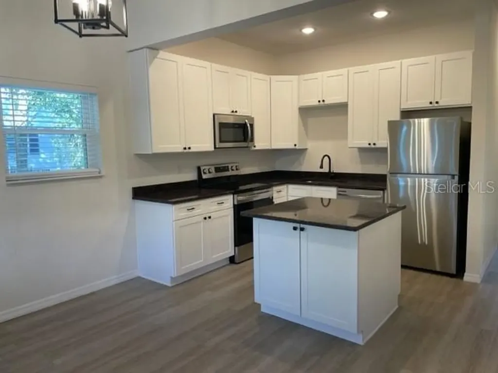 1482 Cleveland Street Clearwater FL 33755