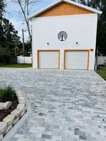 1482 Cleveland Street Clearwater FL 33755