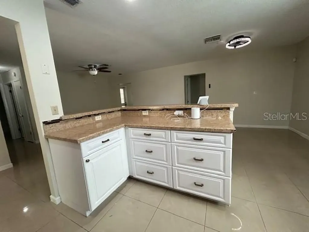 6427 109th Avenue N Pinellas Park FL 33782