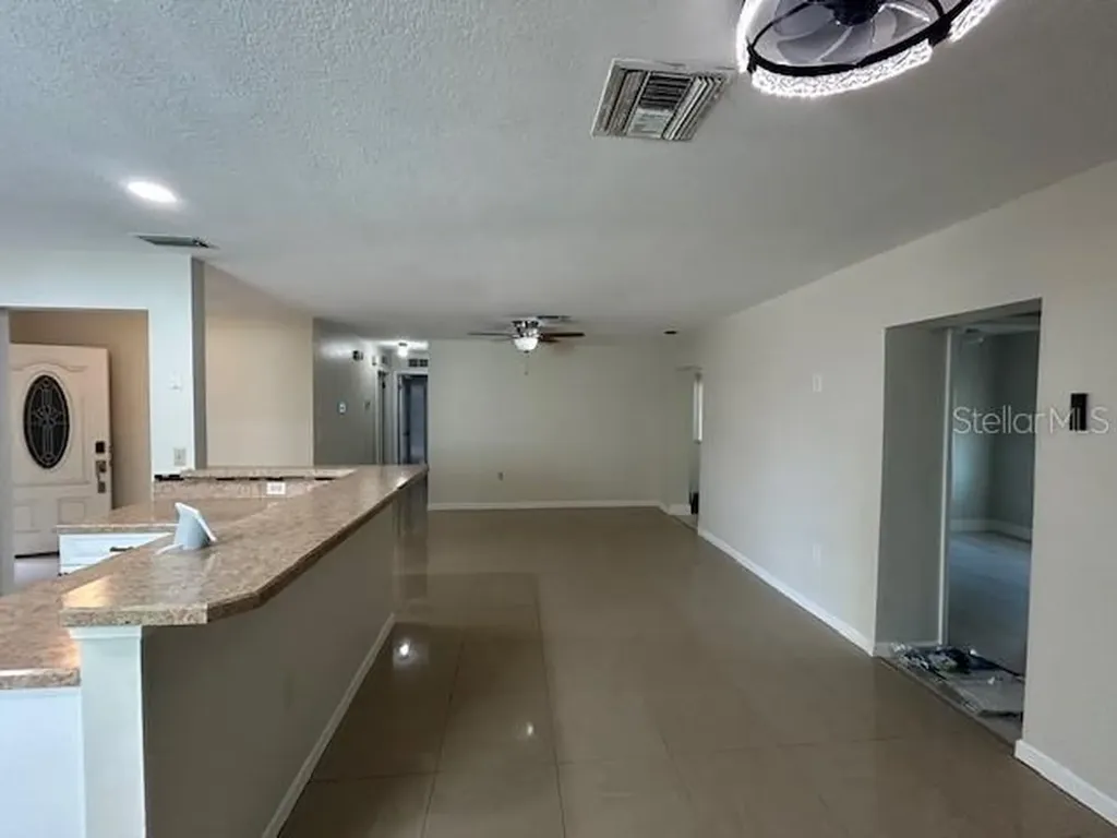 6427 109th Avenue N Pinellas Park FL 33782