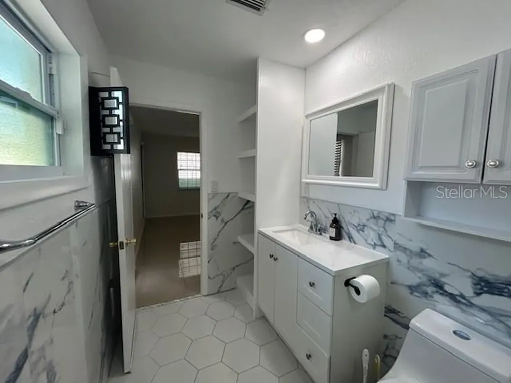 6427 109th Avenue N Pinellas Park FL 33782