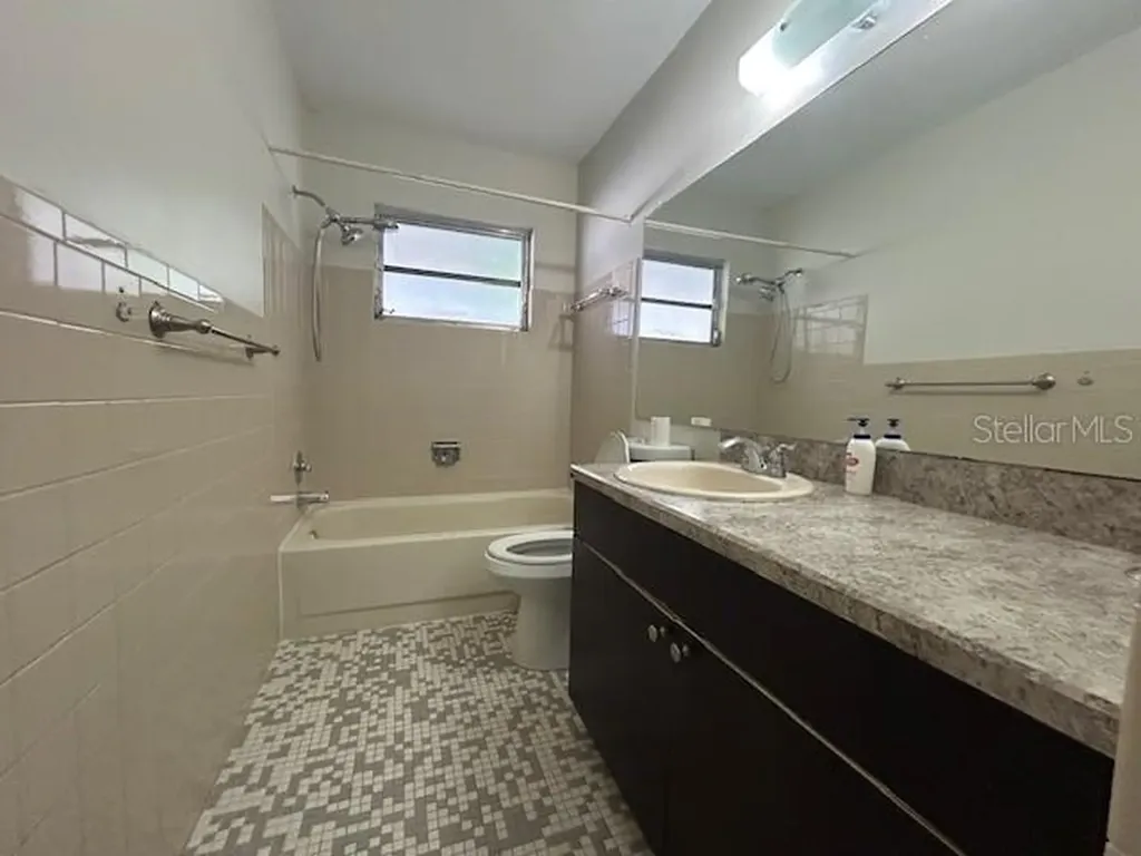 6427 109th Avenue N Pinellas Park FL 33782