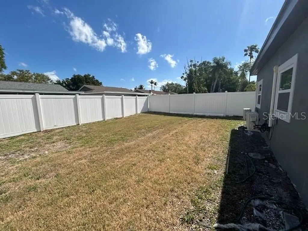 6427 109th Avenue N Pinellas Park FL 33782