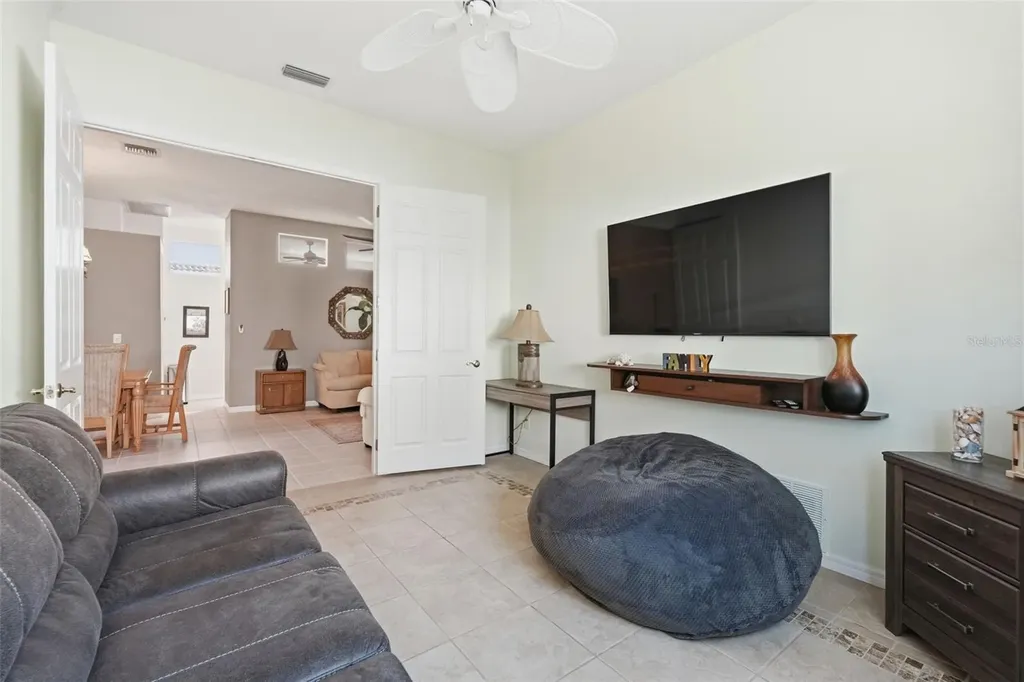 5127 Hanging Moss Lane Sarasota FL 34238