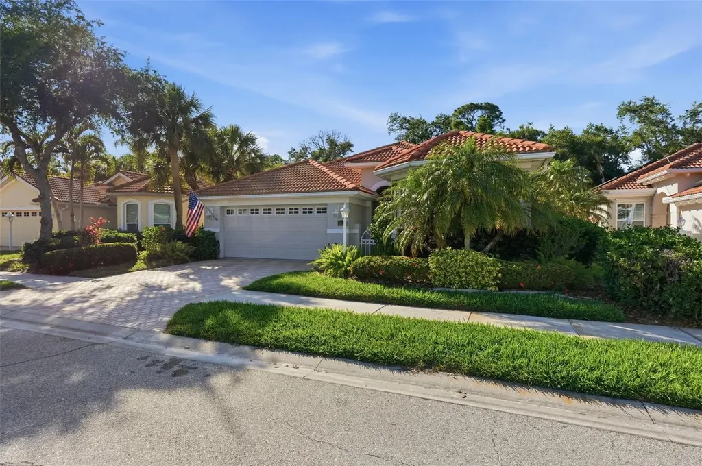 5127 Hanging Moss Lane Sarasota FL 34238