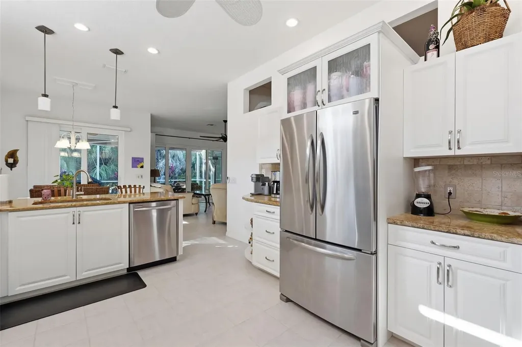 5127 Hanging Moss Lane Sarasota FL 34238