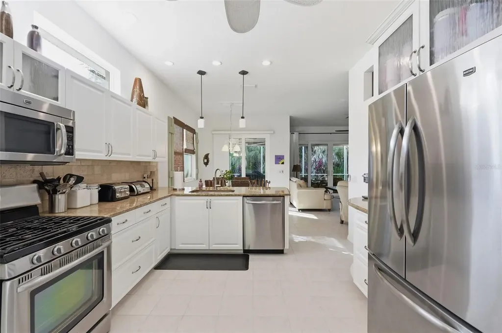 5127 Hanging Moss Lane Sarasota FL 34238